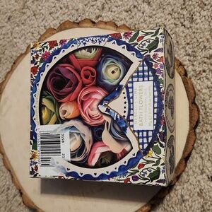 Heathcote & Ivory Neroli + Lime Bath Flowers with Essential Oils